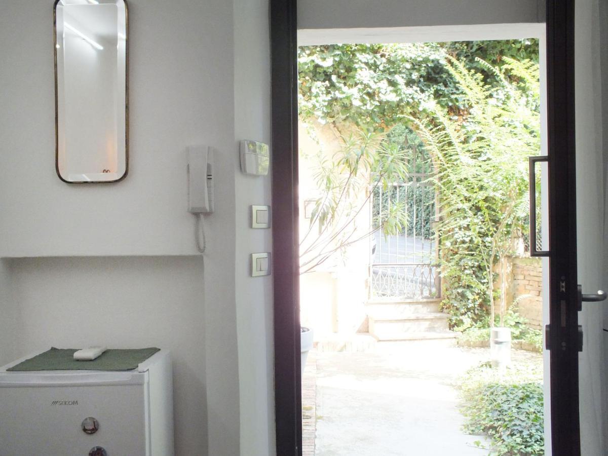 Apartmán Loft Garden In Bologna'S Heart Ospedale Rizzoli Exteriér fotografie
